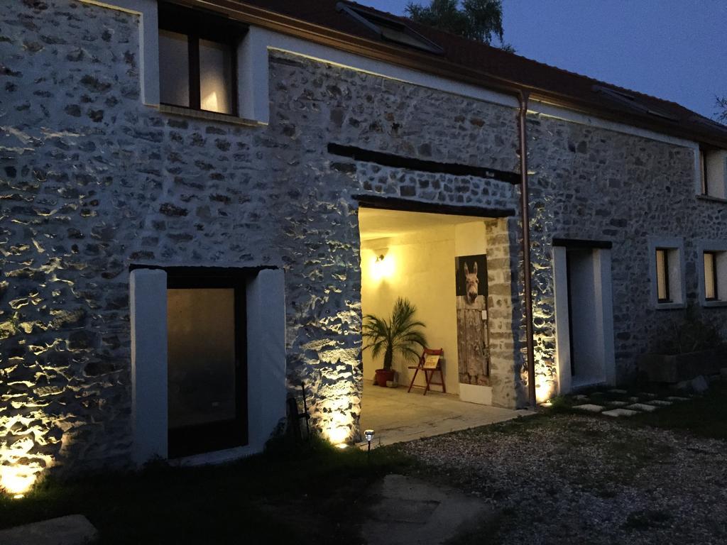 Escalebelair Lägenhet Fontenay-les-Briis Exteriör bild